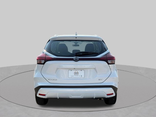 Used 2023 Nissan Kicks SV FWD image 5