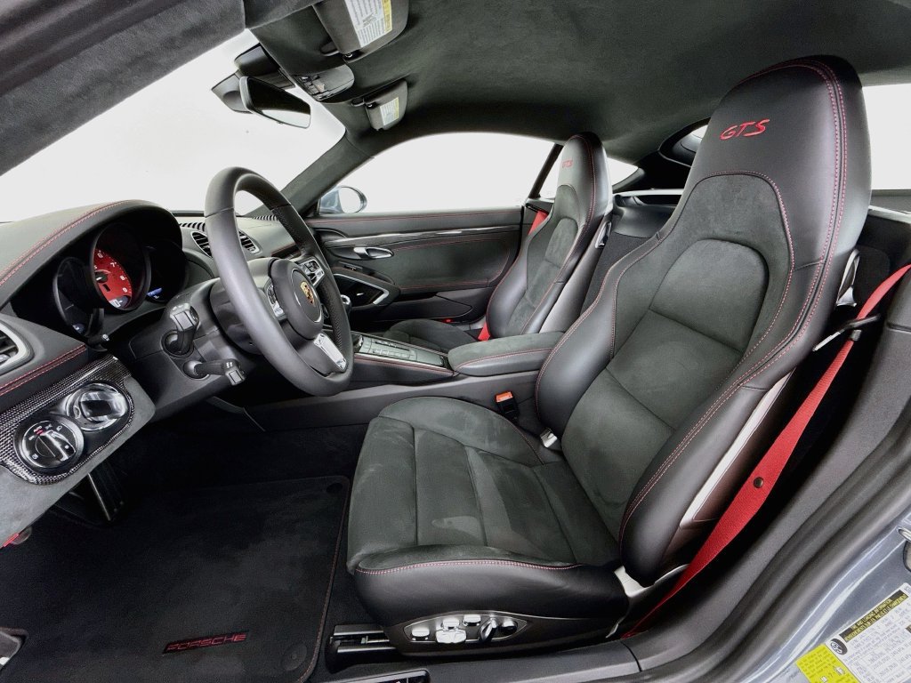 Certified 2025 Porsche 718 Cayman GTS RWD image 5