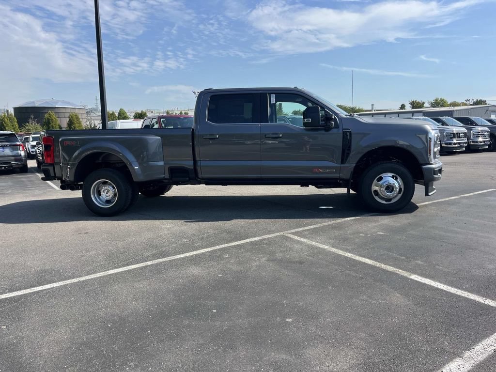 New 2027 Ford F350 Platinum AWD/4WD video 2