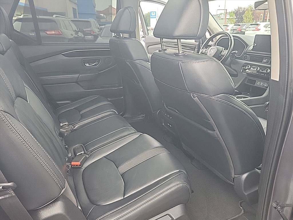 Used 2023 Honda Pilot Touring image 25