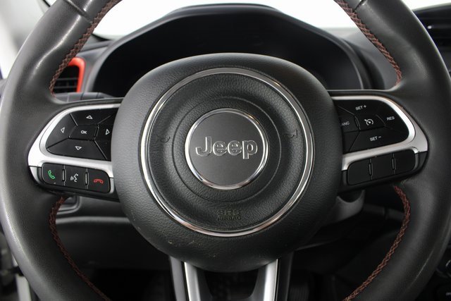 Used 2023 Jeep Renegade Trailhawk image 12