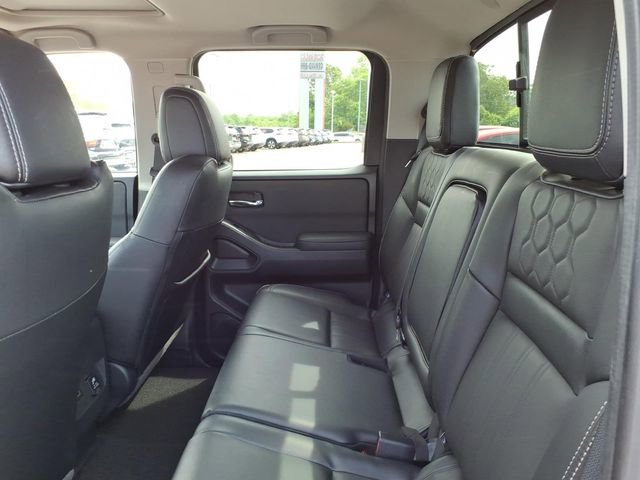 Certified 2023 Nissan Frontier SV w/ SV Premium Package AWD/4WD image 6