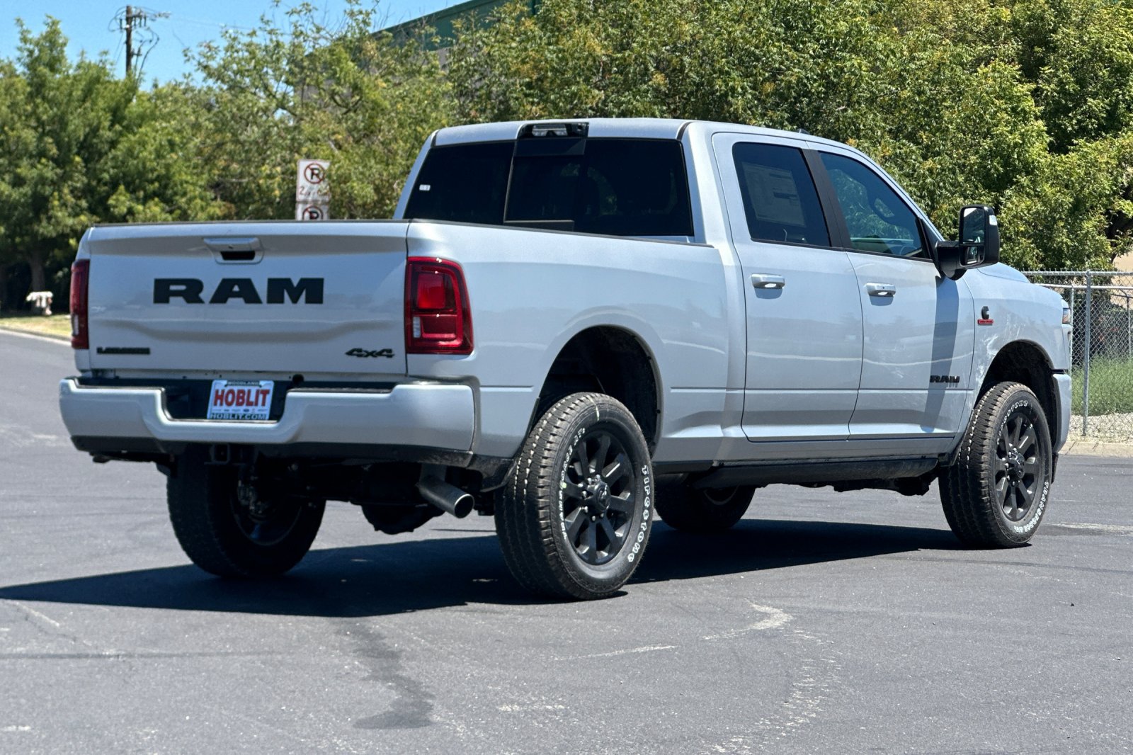 New 2026 RAM 2500 Laramie AWD/4WD image 3