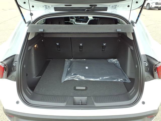 New 2026 Chevrolet Trax LT w/ LT Convenience Package FWD image 20