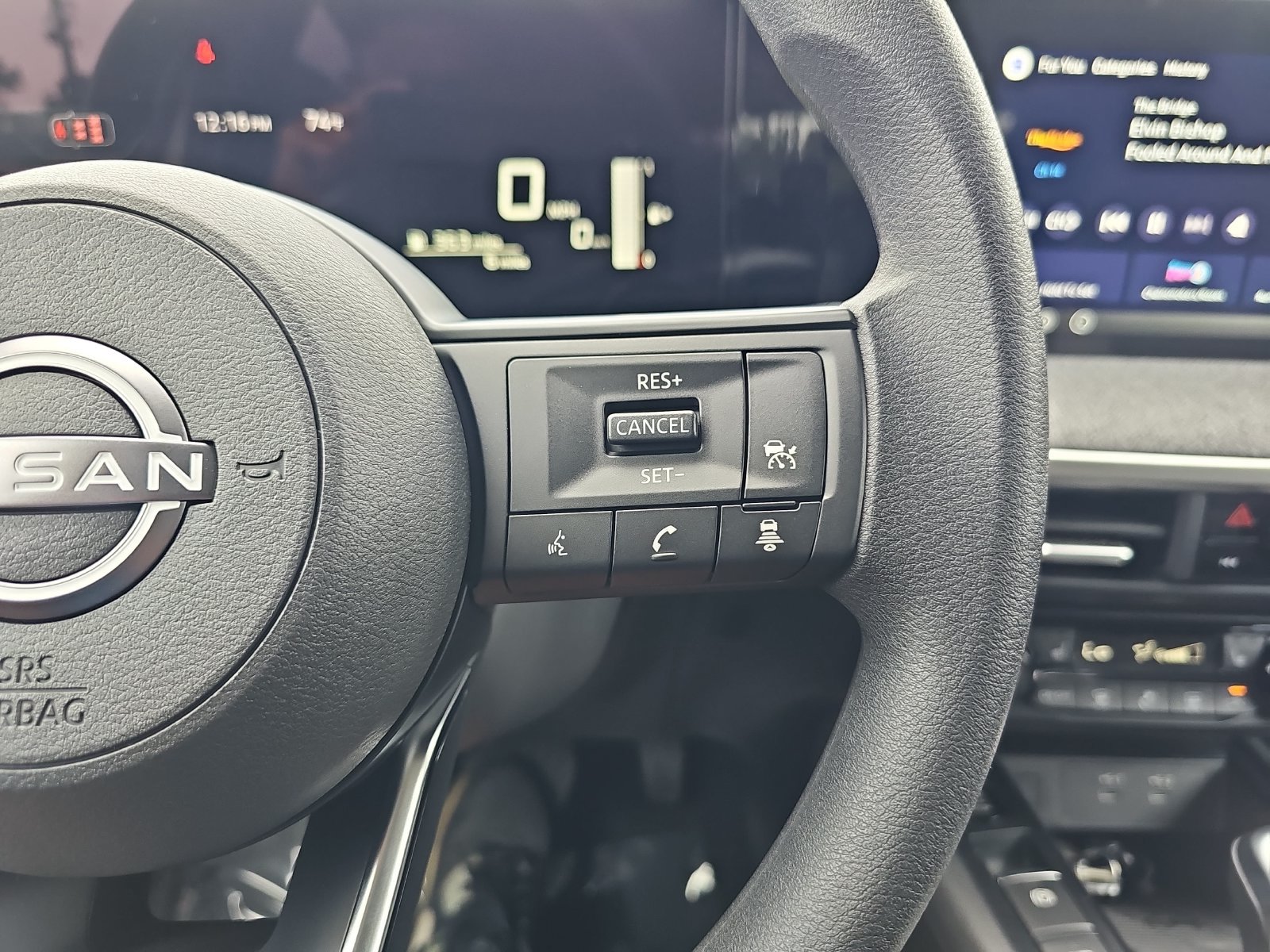 New 2027 Nissan Kicks SV w/ SV Premium Package FWD image 18
