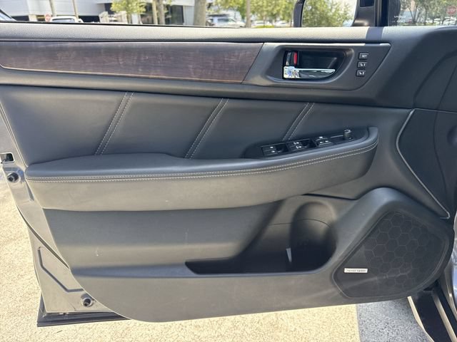Used 2019 Subaru Outback 3.6R Limited AWD/4WD image 13