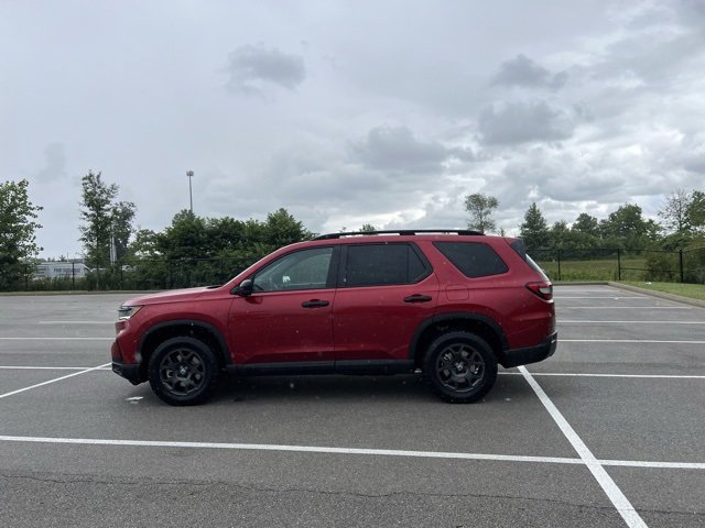 New 2025 Honda Pilot TrailSport image 5