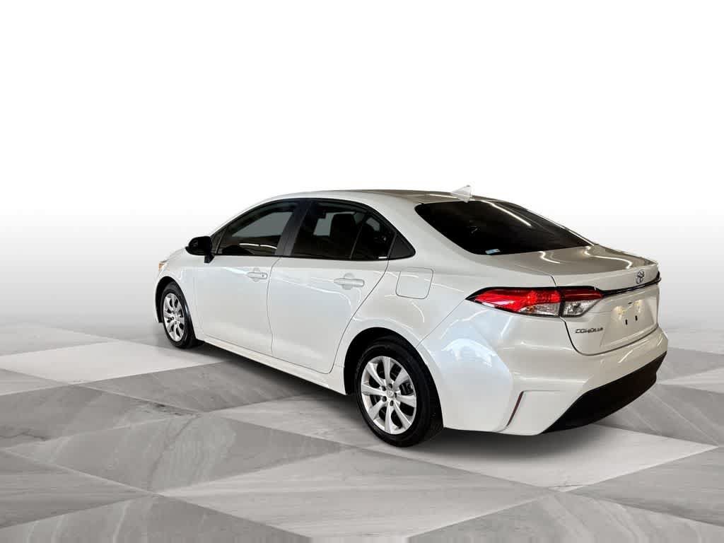 Used 2025 Toyota Corolla LE FWD image 6