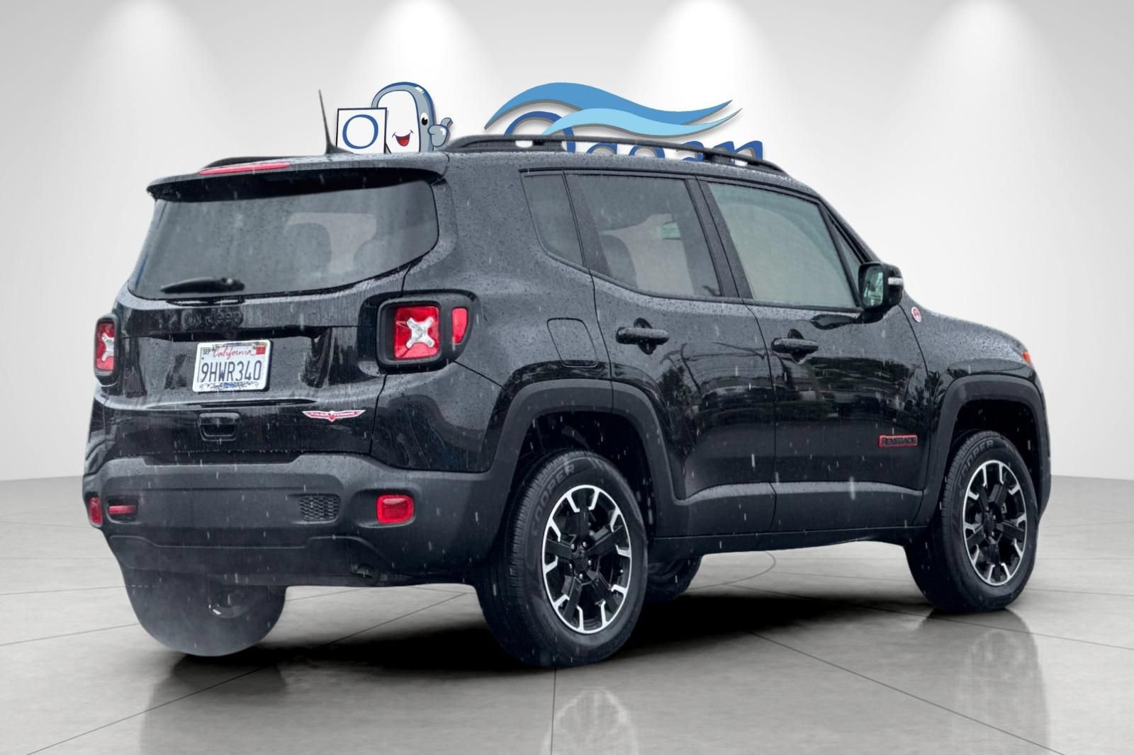 Used 2023 Jeep Renegade Trailhawk AWD/4WD image 4
