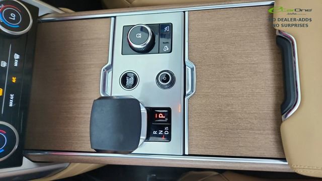 Used 2023 Land Rover Range Rover Long Wheelbase SE image 52