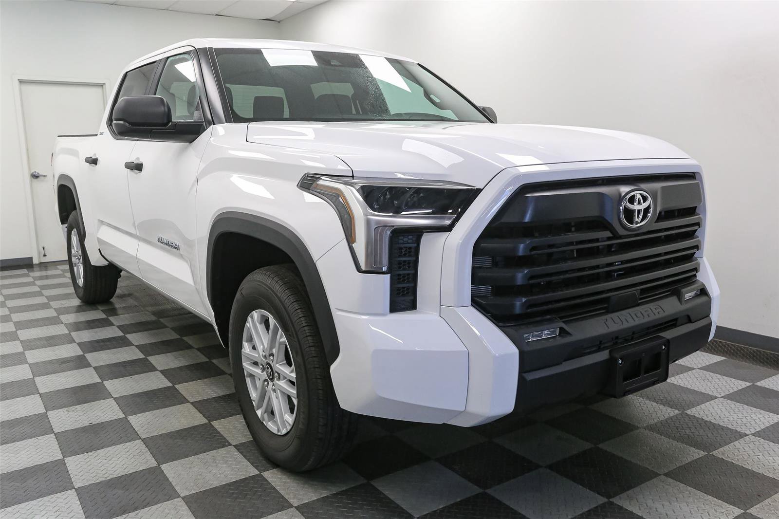 New 2026 Toyota Tundra SR5 image 2