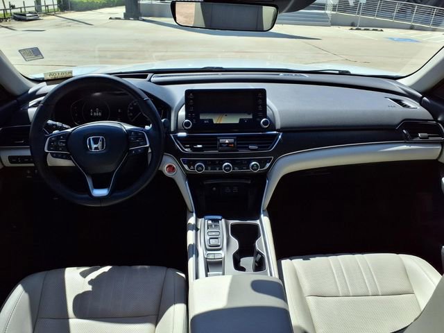 Used 2021 Honda Accord Touring image 9