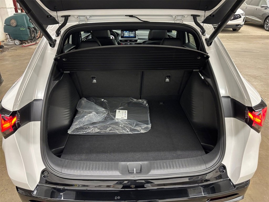 Certified 2025 Acura ADX A-Spec image 16