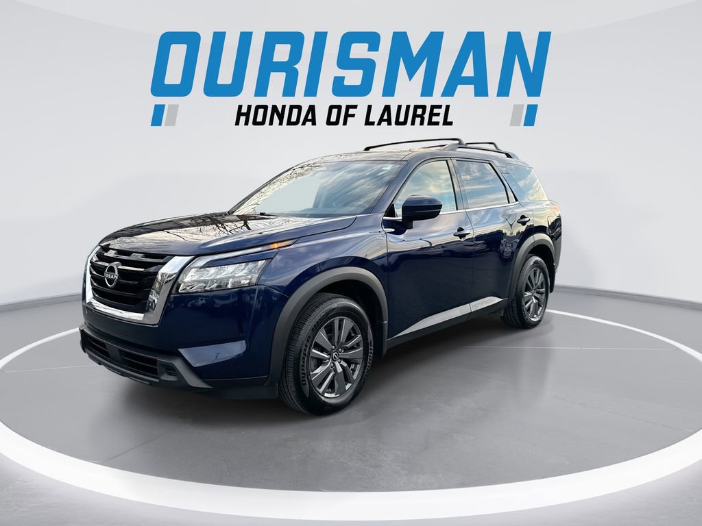 Used 2023 Nissan Pathfinder SV image 4
