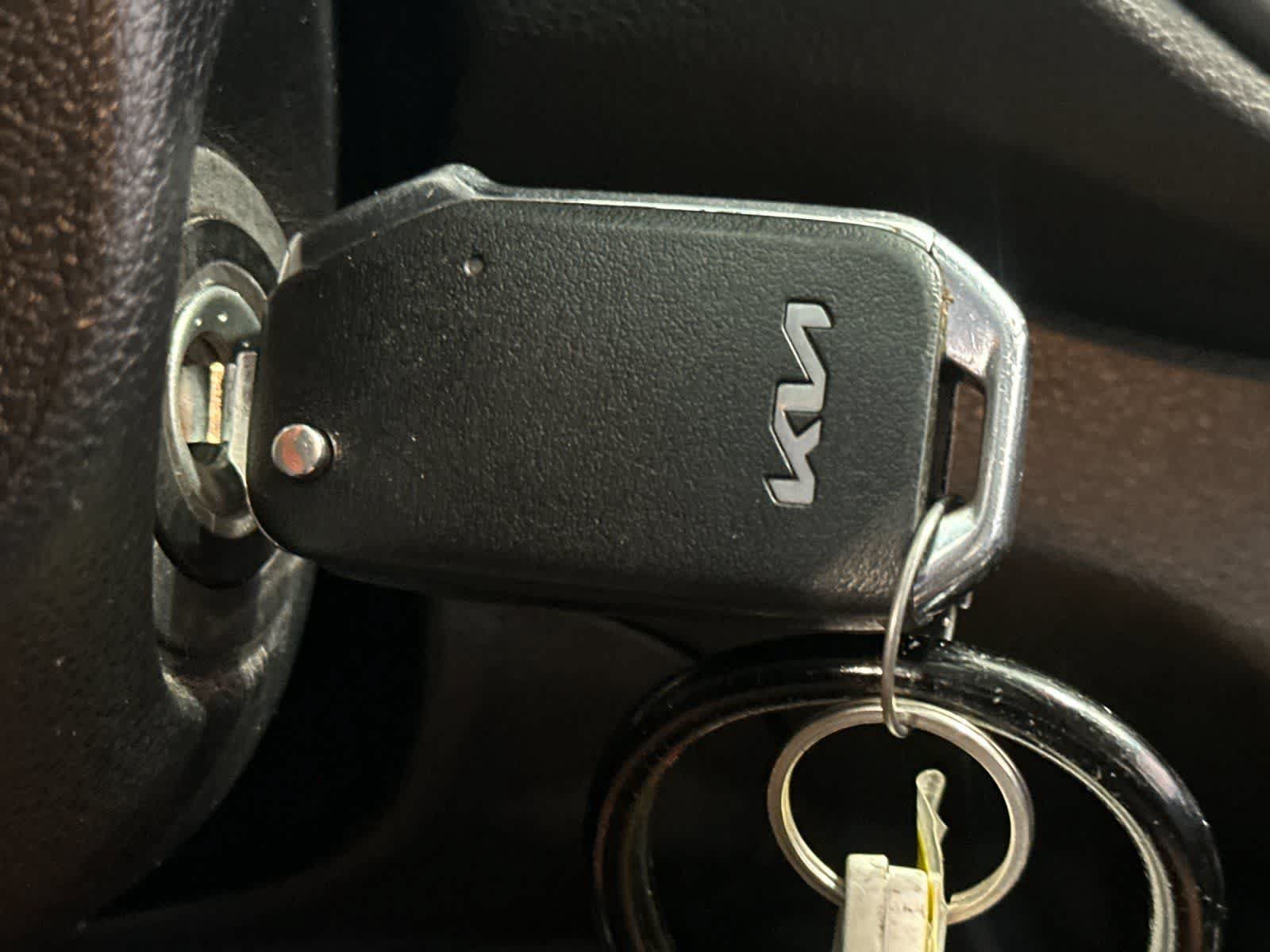 Used 2022 Kia Forte LXS w/ LXS Technology Package FWD image 27
