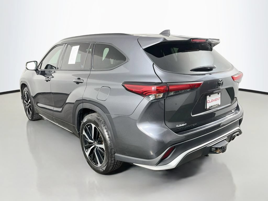 Used 2021 Toyota Highlander XSE AWD/4WD image 8