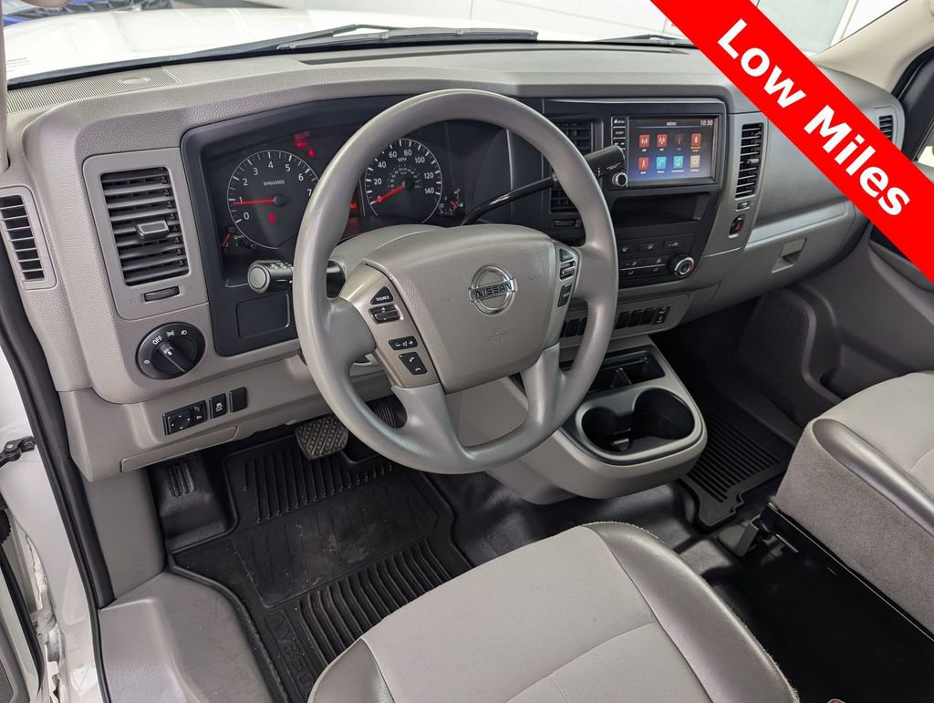 Used 2020 Nissan NV 3500 S image 2