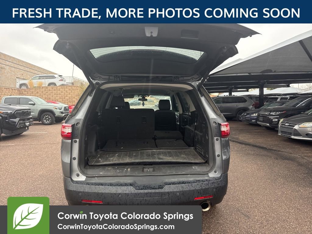 Used 2020 Chevrolet Traverse LT AWD/4WD image 11