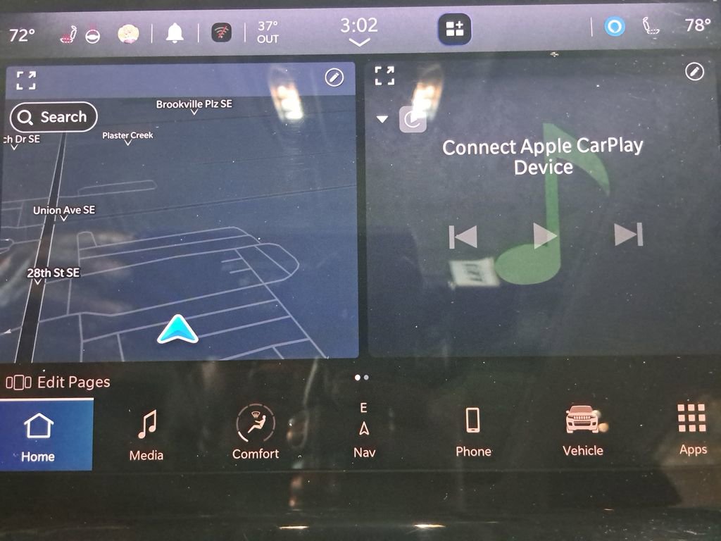 Certified 2024 Jeep Grand Cherokee Limited w/ Luxury Tech Group II image 22