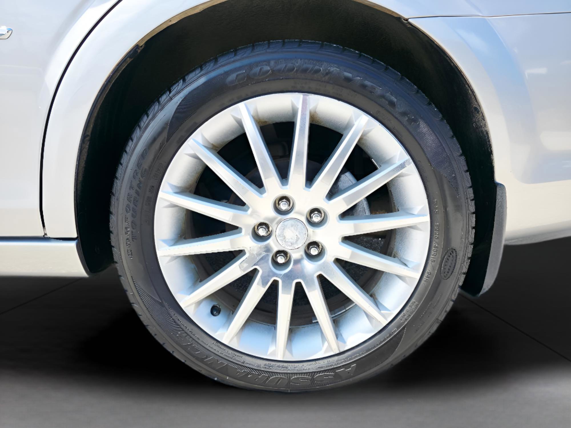 Used 2008 Saturn Aura XR w/ Premium Trim Package image 36