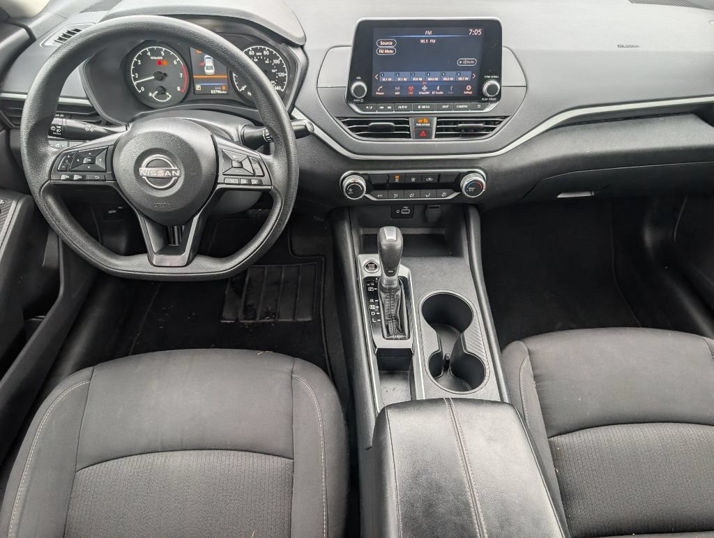 Used 2023 Nissan Altima 2.5 S FWD image 7
