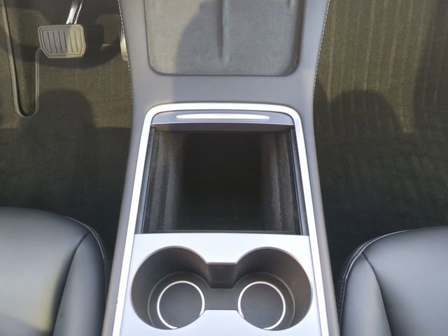 Used 2024 Tesla Model Y Long Range image 22