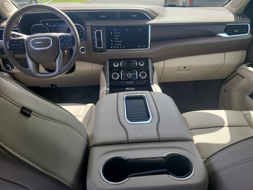 Used 2021 GMC Yukon XL Denali RWD image 14
