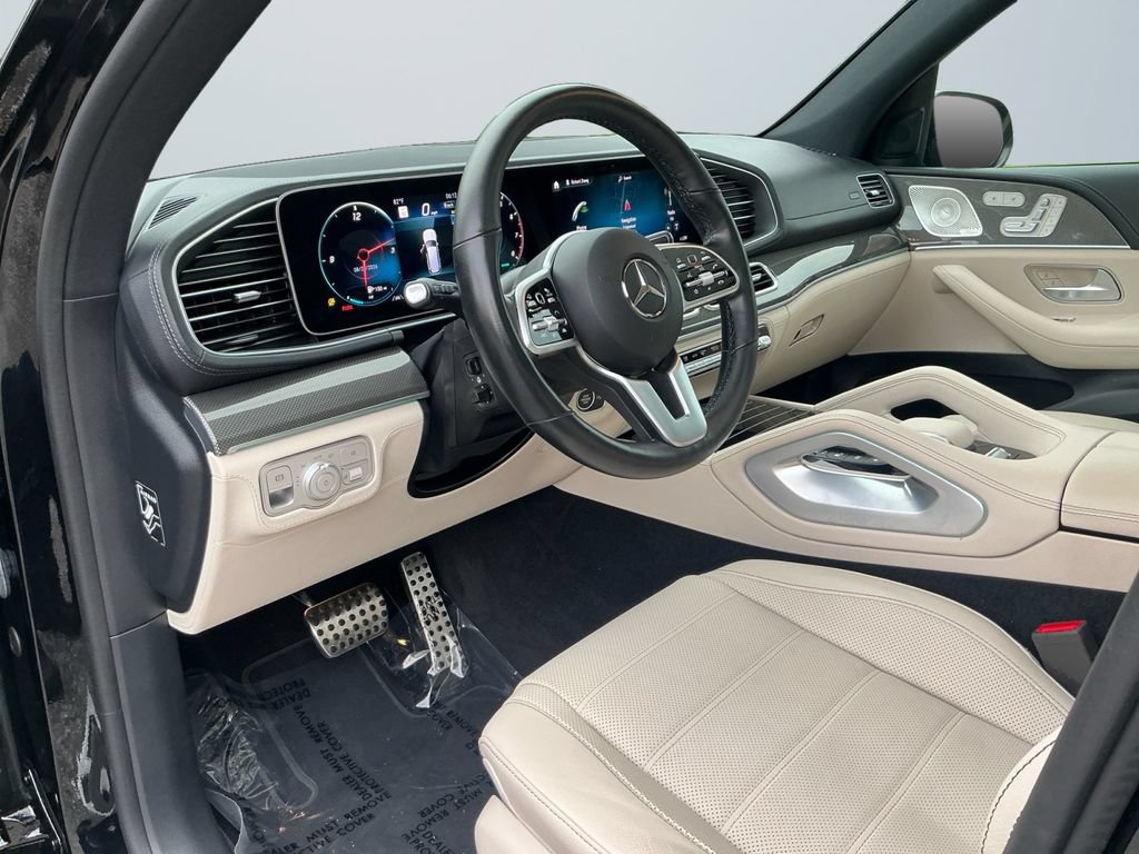 Used 2023 Mercedes-Benz GLS 450 4MATIC image 11
