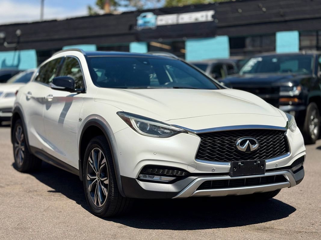 Used 2017 INFINITI QX30 Premium w/ Navigation Package