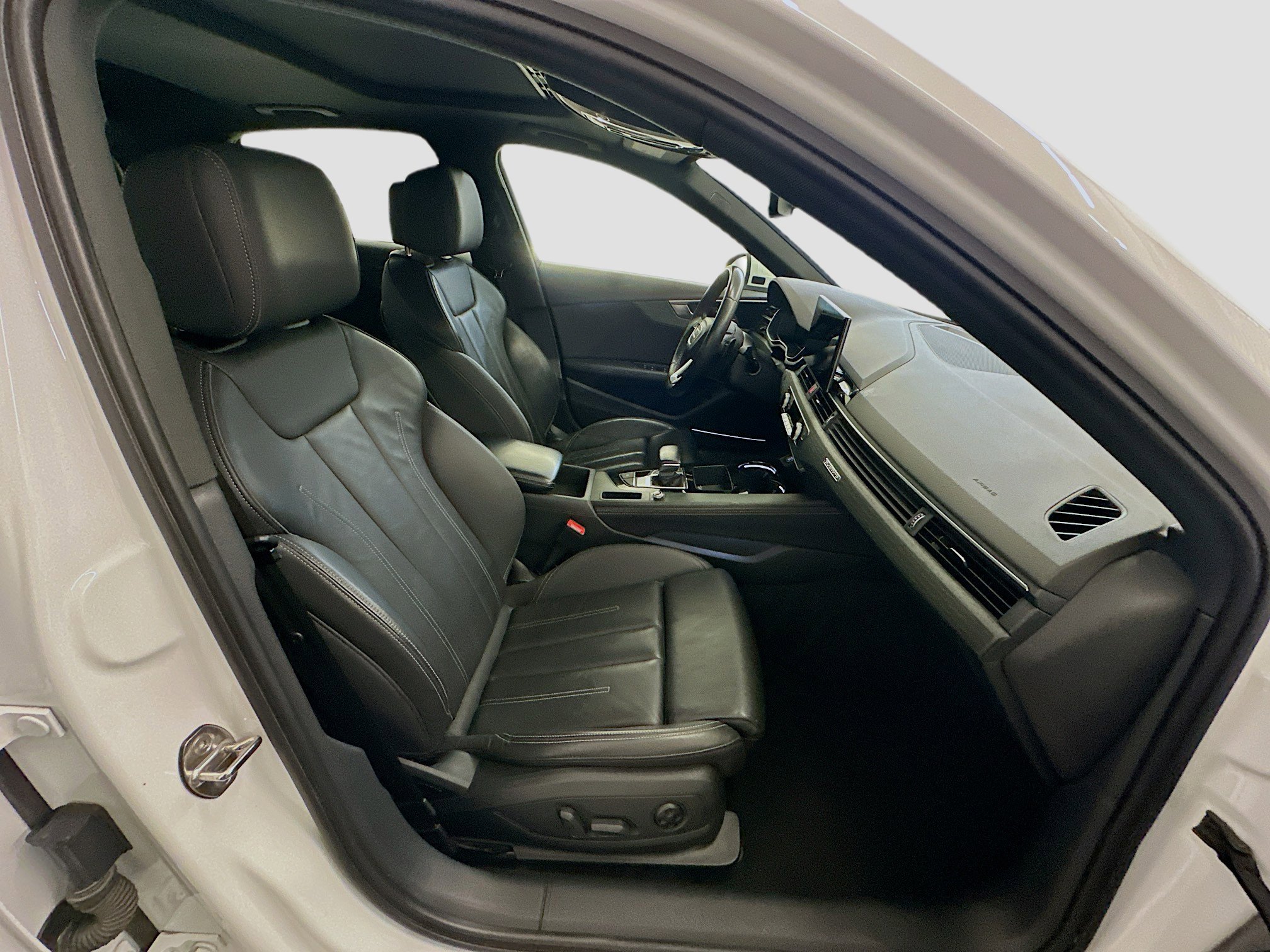 Used 2023 Audi A4 2.0T Premium Plus image 33