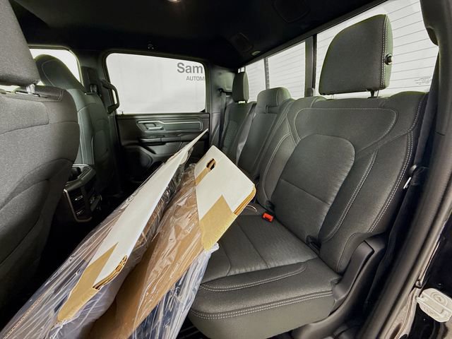 New 2026 RAM 1500 4x4 Crew Cab image 25