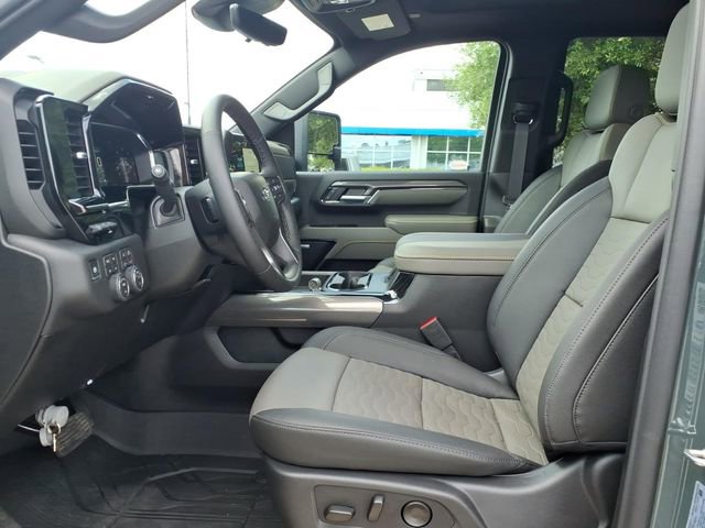 Used 2026 Chevrolet Silverado 2500 ZR2 w/ LPO, Dark Essentials Package image 21
