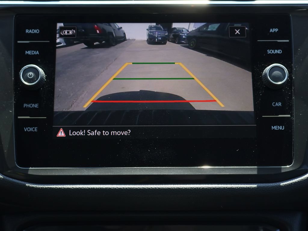 Certified 2023 Volkswagen Tiguan SE w/ Panoramic Sunroof Package AWD/4WD image 28