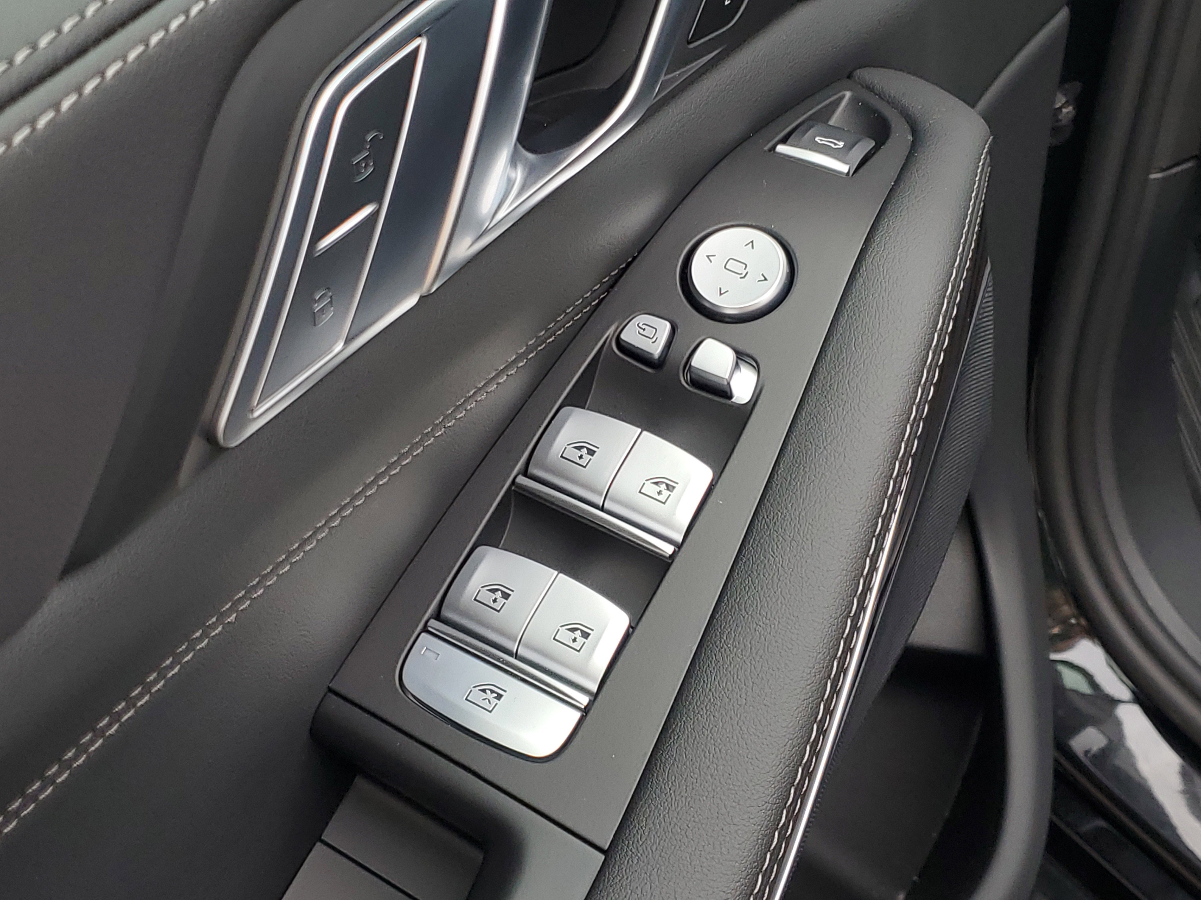 New 2026 BMW X7 xDrive40i w/ Climate Comfort Package image 6