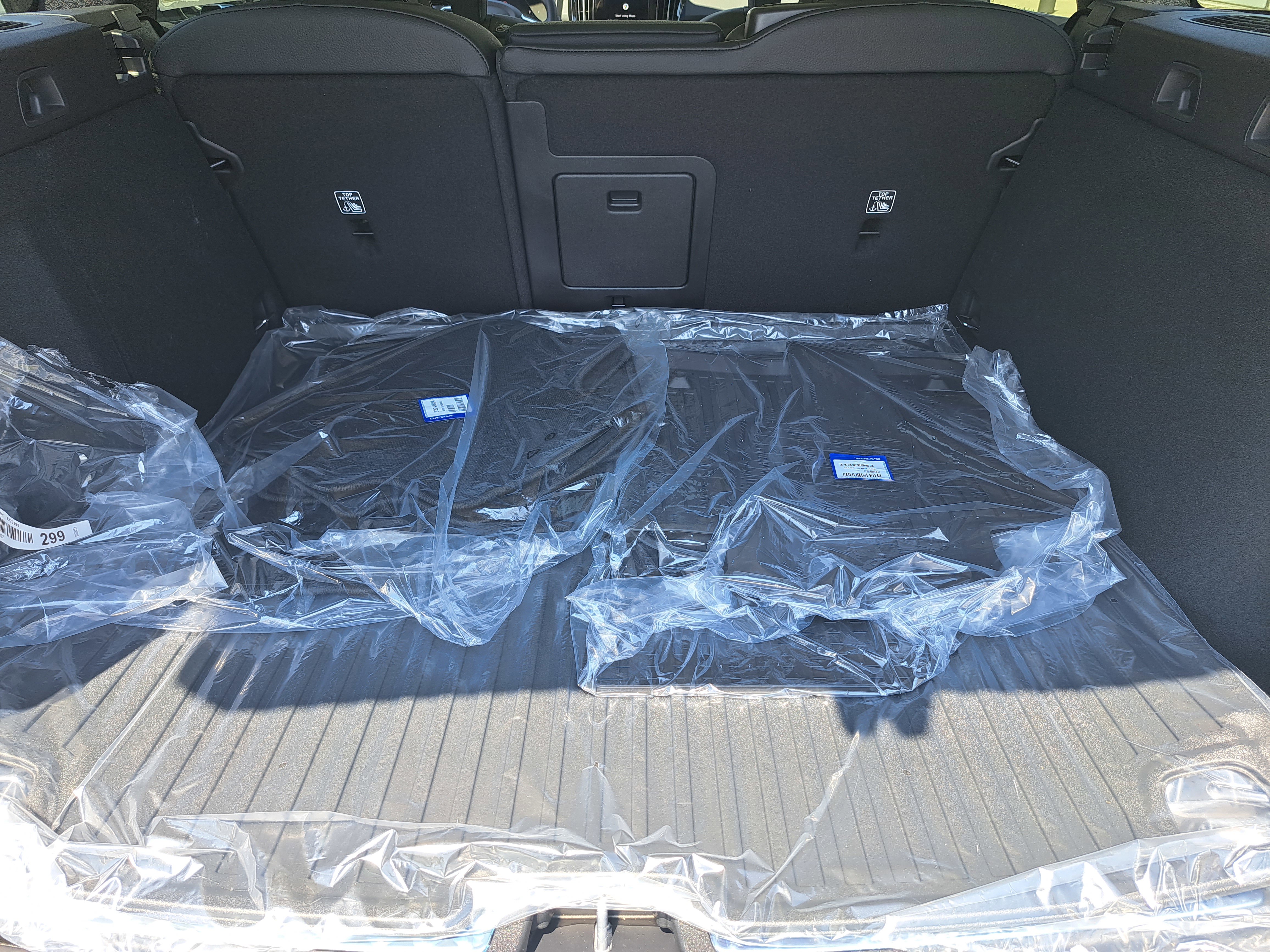 New 2026 Volvo V60 B5 Cross Country Plus w/ Protection Package Premier image 8