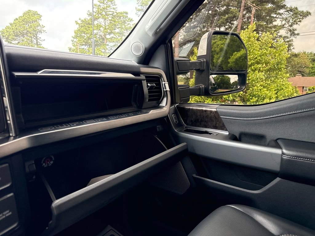 Used 2024 Ford F250 Lariat w/ Lariat Ultimate Package image 37