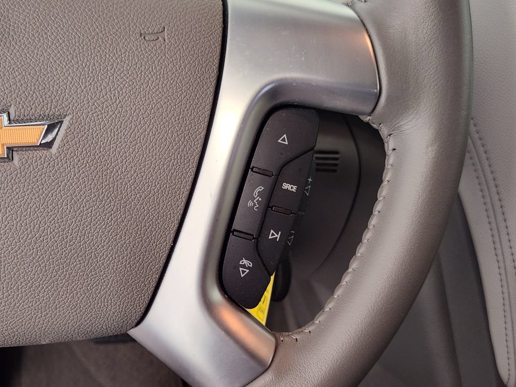 Used 2017 Chevrolet Traverse LT FWD image 25