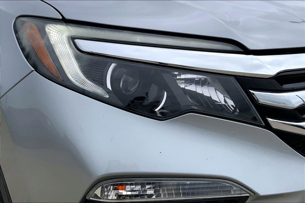 Used 2018 Honda Pilot Elite image 29