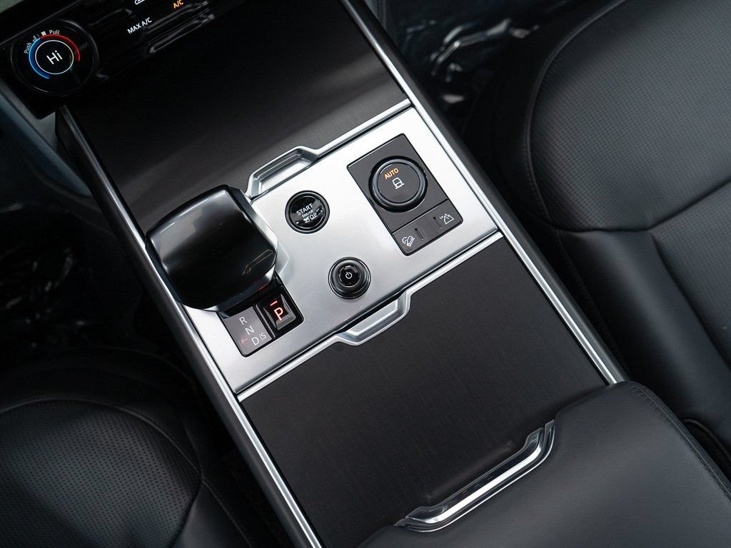 Used 2023 Land Rover Range Rover SV AWD/4WD image 42