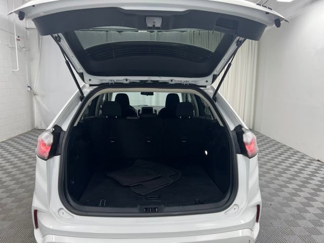 Used 2022 Ford Edge SE w/ Black Appearance Package AWD/4WD image 8
