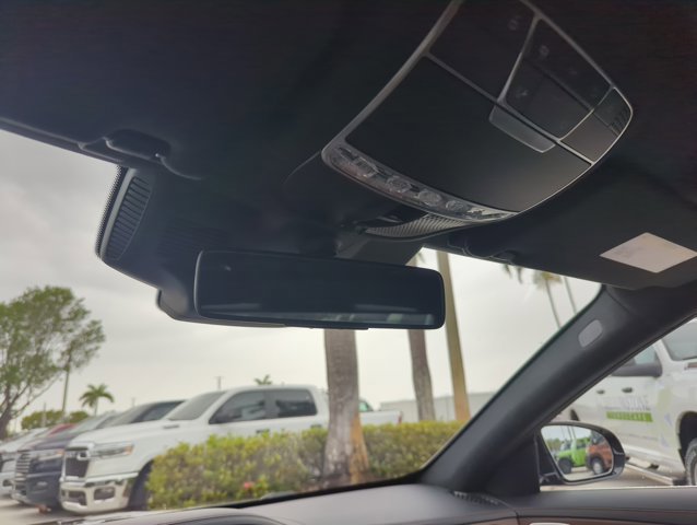 Used 2018 Mercedes-Benz S 560 4MATIC Sedan image 11