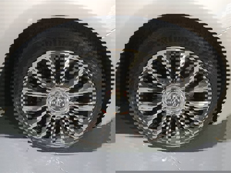 Used 2018 Rolls-Royce Dawn image 39