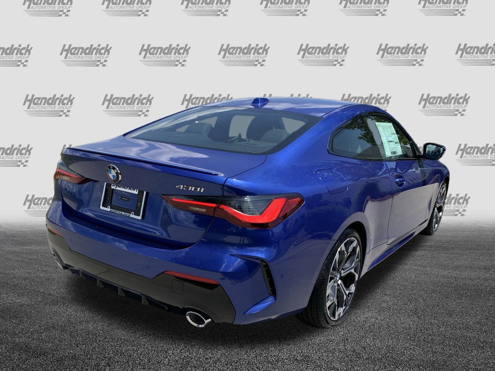 Used 2026 BMW 430i Coupe w/ M Sport Package image 9