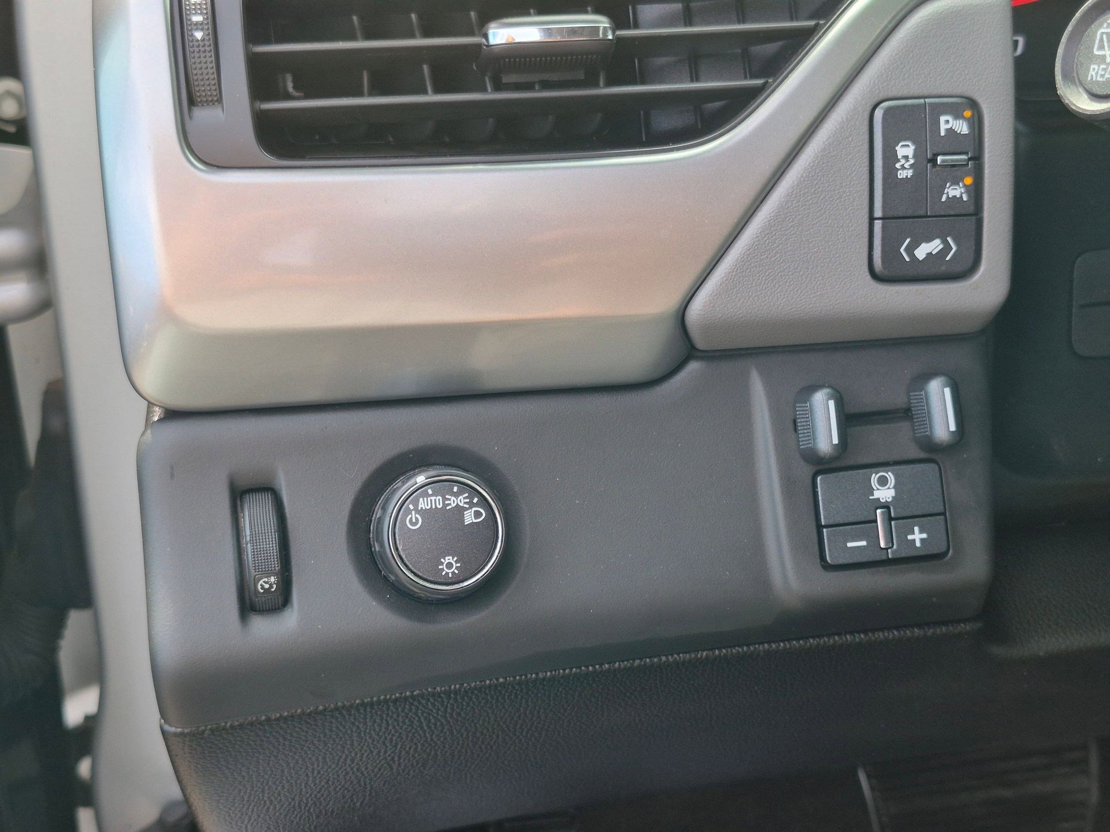 Used 2016 Chevrolet Tahoe LT w/ Max Trailering Package RWD image 15