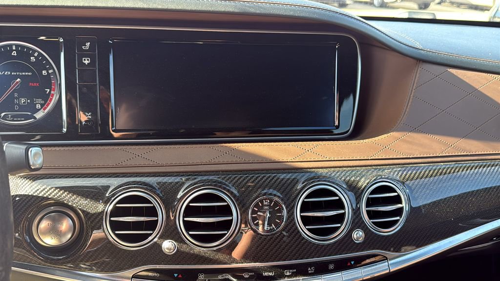 Used 2017 Mercedes-Benz S 63 AMG 4MATIC Sedan w/ Carbon Fiber Exterior Package image 9