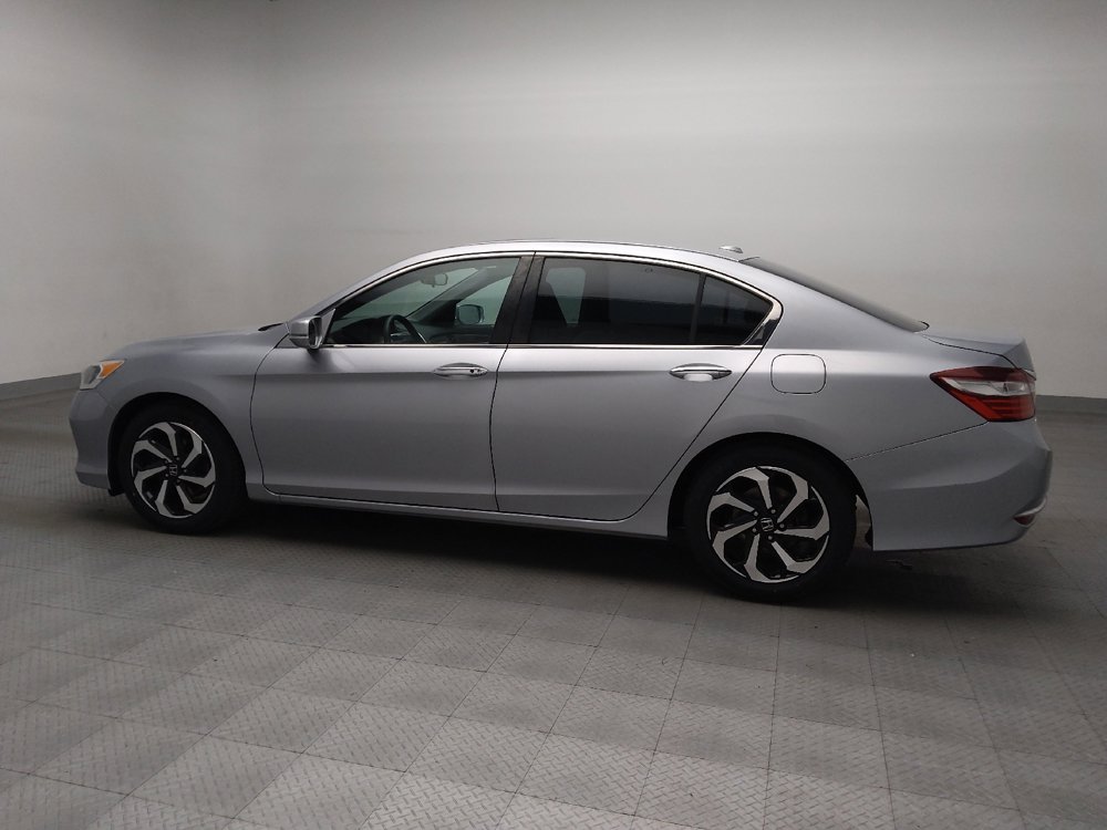 Used 2017 Honda Accord EX image 3