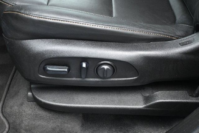 Used 2019 Chevrolet Traverse RS FWD image 16