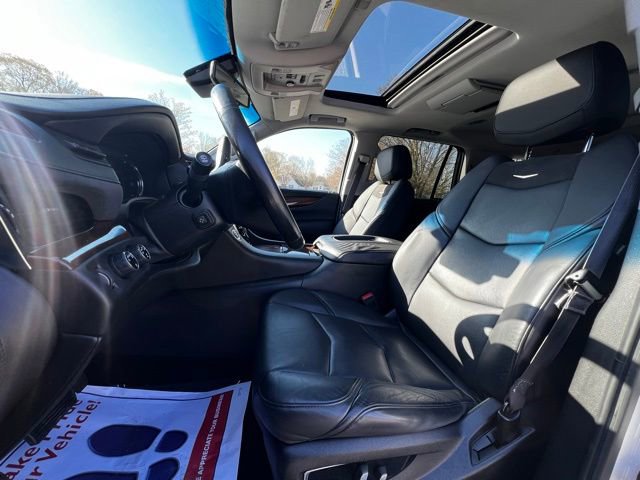 Used 2016 Cadillac Escalade Luxury AWD/4WD image 44