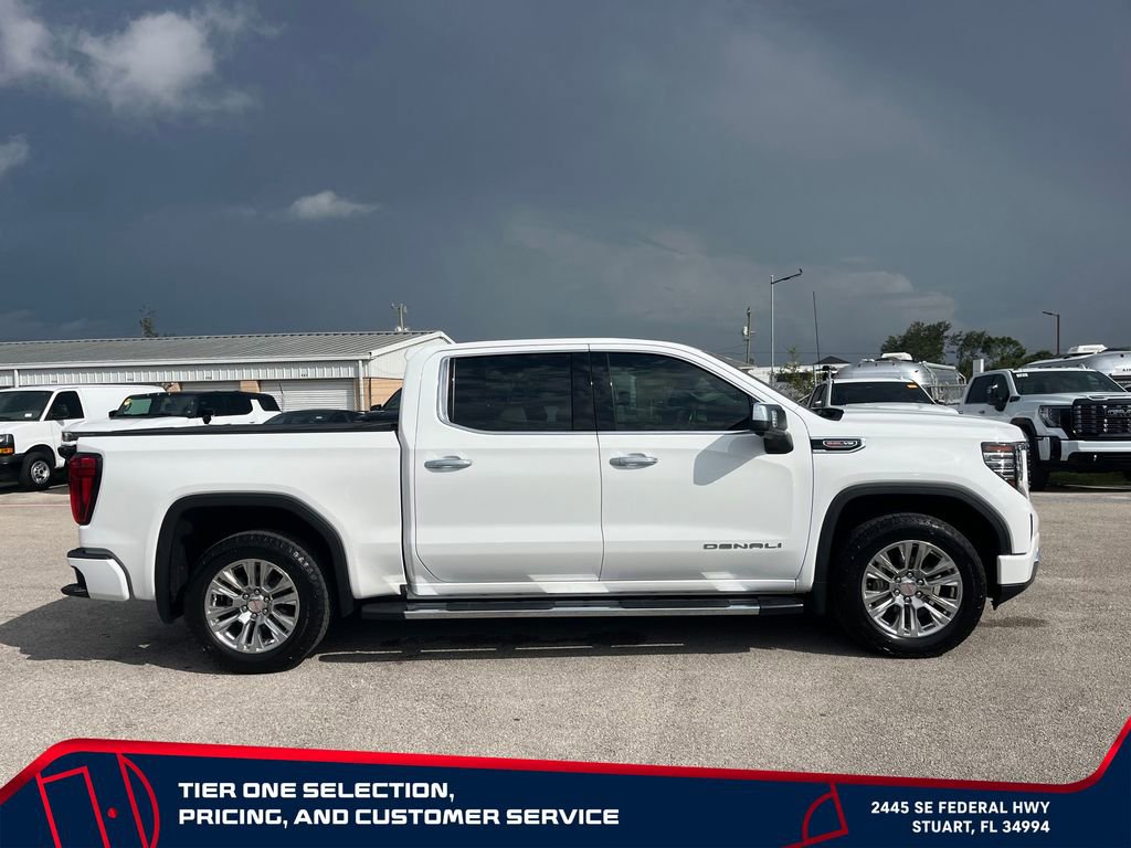 Used 2024 GMC Sierra 1500 Denali w/ Technology Package AWD/4WD image 8