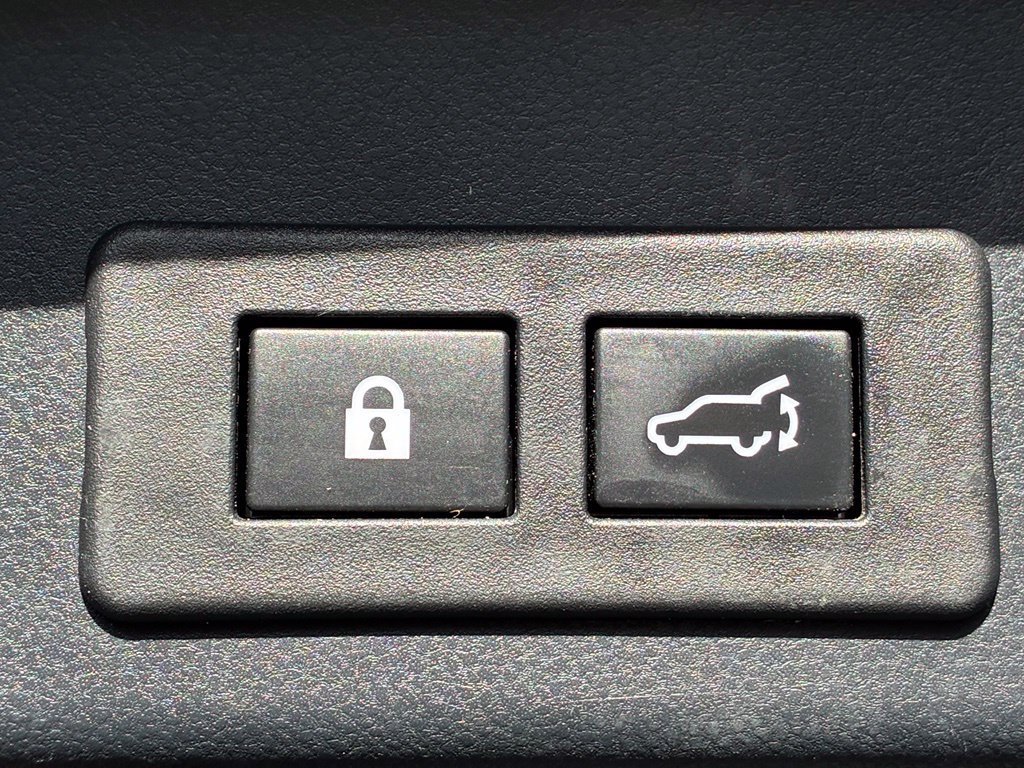 Used 2021 Subaru Ascent Premium w/ Sport Package AWD/4WD image 32